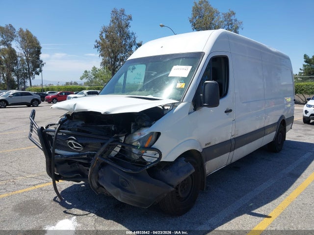 Mercedes-Benz Sprinter 2500 High Roof 2014 WD3PE8DE2E5902240 Image 2