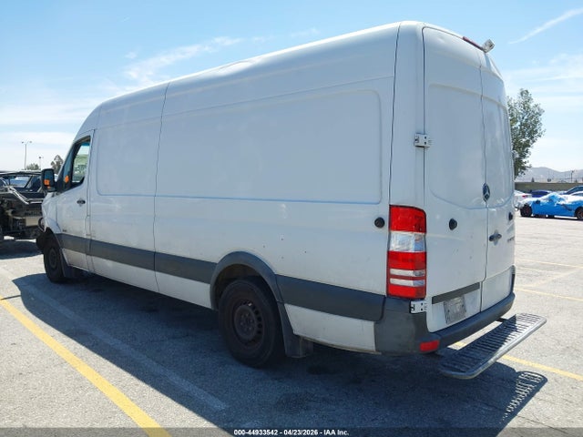 Mercedes-Benz Sprinter 2500 High Roof 2014 WD3PE8DE2E5902240 Image 3
