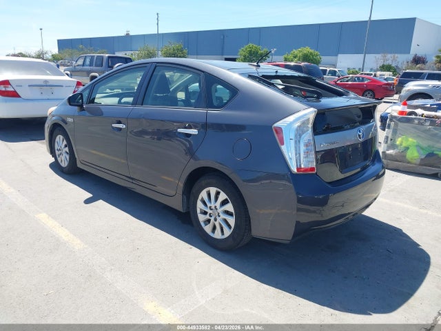 Toyota PRIUS PLUG-IN 2014 JTDKN3DP7E3064092 Image 3
