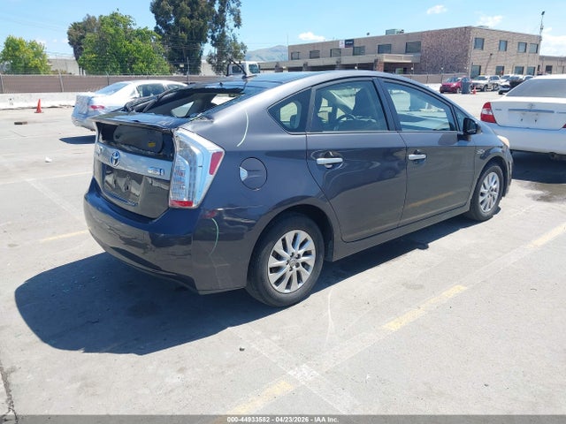 Toyota PRIUS PLUG-IN 2014 JTDKN3DP7E3064092 Image 4