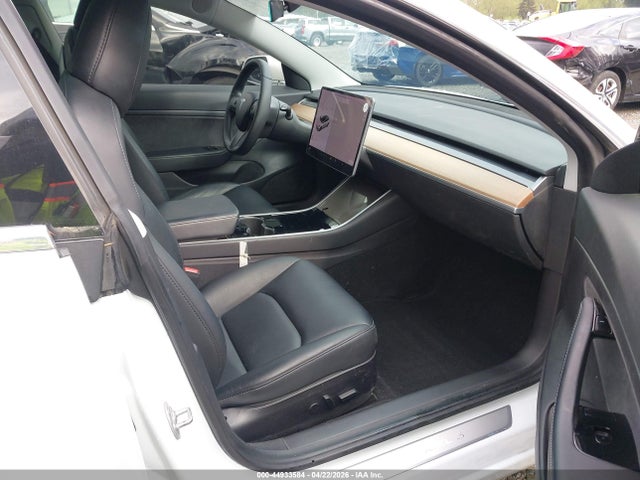 Продаж на аукціоні авто 2020 Tesla Model 3 Standard Range Plus Rear-wheel Drive/standard Range Rear-wheel Drive, vin: 5YJ3E1EA5LF597741, номер лоту: 44933584