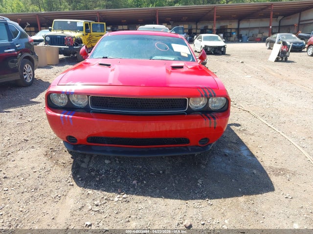 44933594 :رقم المزاد ، 2C3CDYAG3CH246606 vin ، 2012 Dodge Challenger Sxt مزاد بيع