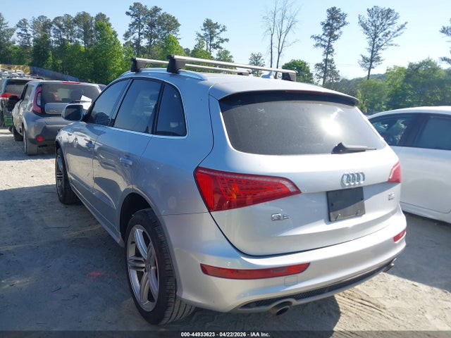 44933623 :رقم المزاد ، WA1WKAFP3AA051822 vin ، 2010 Audi Q5 3.2 Premium مزاد بيع