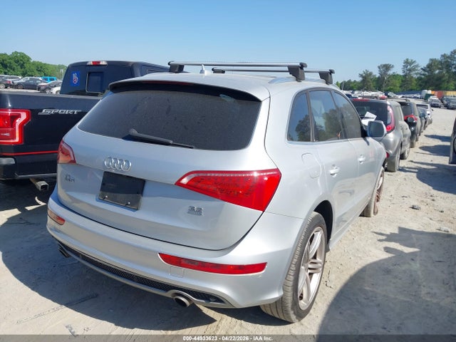44933623 :رقم المزاد ، WA1WKAFP3AA051822 vin ، 2010 Audi Q5 3.2 Premium مزاد بيع
