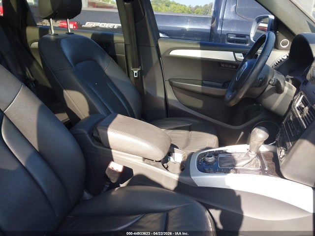 44933623 :رقم المزاد ، WA1WKAFP3AA051822 vin ، 2010 Audi Q5 3.2 Premium مزاد بيع
