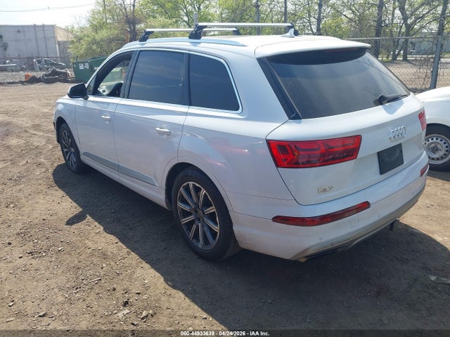 2017 Audi Q7 3.0t Premium მანქანა იყიდება აუქციონზე, vin: WA1LAAF75HD059760, აუქციონის ნომერი: 44933639