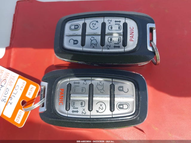 44933654 :رقم المزاد ، 2C4RC1EGXJR188379 vin ، 2018 Chrysler Pacifica Touring L Plus مزاد بيع