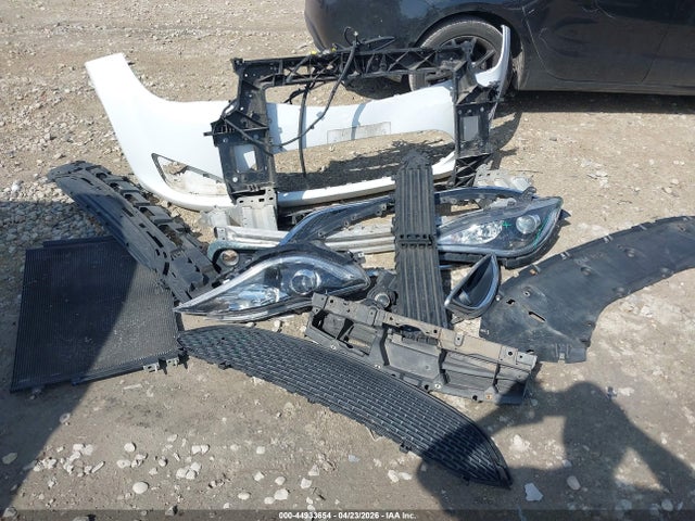 44933654 :رقم المزاد ، 2C4RC1EGXJR188379 vin ، 2018 Chrysler Pacifica Touring L Plus مزاد بيع