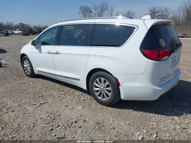 44933654 :رقم المزاد ، 2C4RC1EGXJR188379 vin ، 2018 Chrysler Pacifica Touring L Plus مزاد بيع