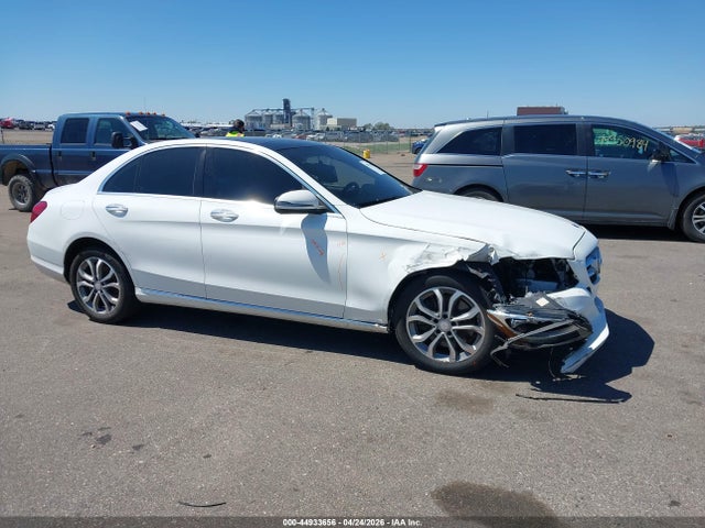 Продаж на аукціоні авто 2017 Mercedes-benz C 300 4matic, vin: 55SWF4KB3HU196980, номер лоту: 44933656