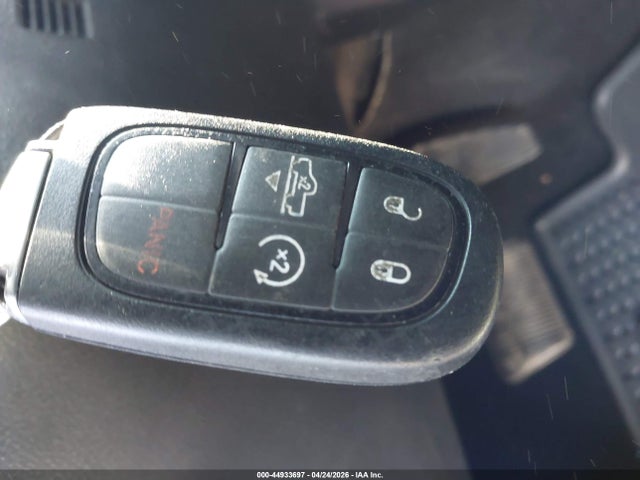 44933697 :رقم المزاد ، 1C6RR7PM2FS557771 vin ، 2015 Ram 1500 Laramie Limited مزاد بيع