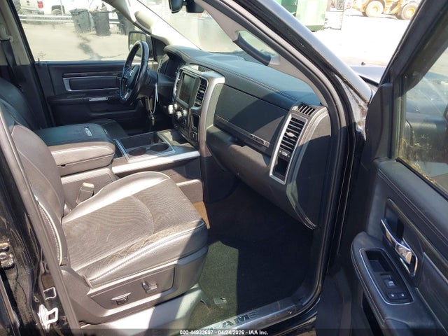 44933697 :رقم المزاد ، 1C6RR7PM2FS557771 vin ، 2015 Ram 1500 Laramie Limited مزاد بيع
