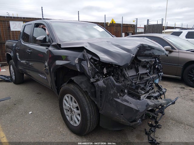 44933725 :رقم المزاد ، 3TMLB5JN8SM195117 vin ، 2025 Toyota Tacoma Sr5 مزاد بيع