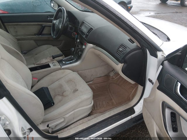 44933741 :رقم المزاد ، 4S4BP61C687339733 vin ، 2008 Subaru Outback 2.5i/2.5i L.l. Bean Edition مزاد بيع