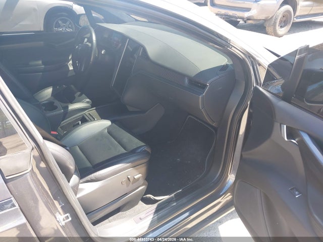 5YJXCBE43LF300196 Tesla Model X Performance Dual Motor All-wheel Drive