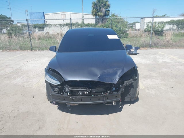 5YJXCBE43LF300196 Tesla Model X Performance Dual Motor All-wheel Drive