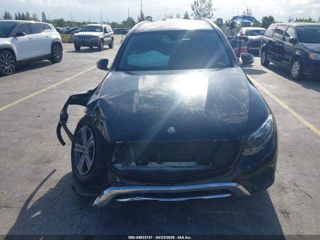 44933747 :رقم المزاد ، WDC0G4JB1K1005072 vin ، 2019 Mercedes-benz Glc 300 مزاد بيع