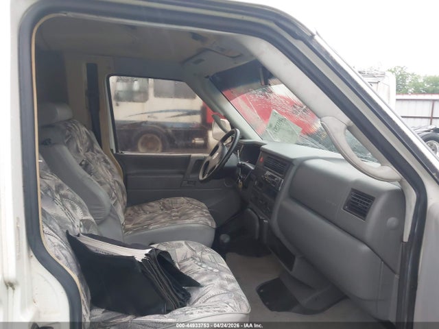 Продажа на аукционе авто 1999 Volkswagen Eurovan Mv, vin: WV3AH2708XH069817, номер лота: 44933753