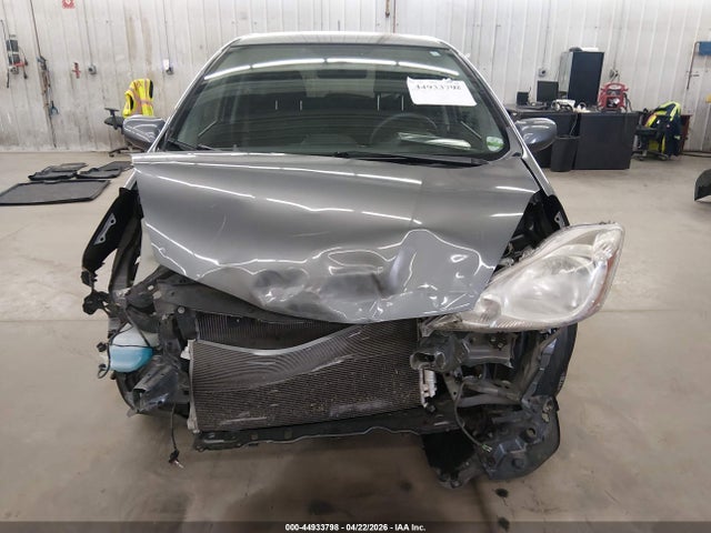 2011 Honda Fit Sport მანქანა იყიდება აუქციონზე, vin: JHMGE8H51BS005180, აუქციონის ნომერი: 44933798