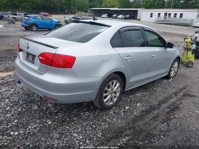 3VWD17AJ5EM299985 Volkswagen Jetta 1.8t Se