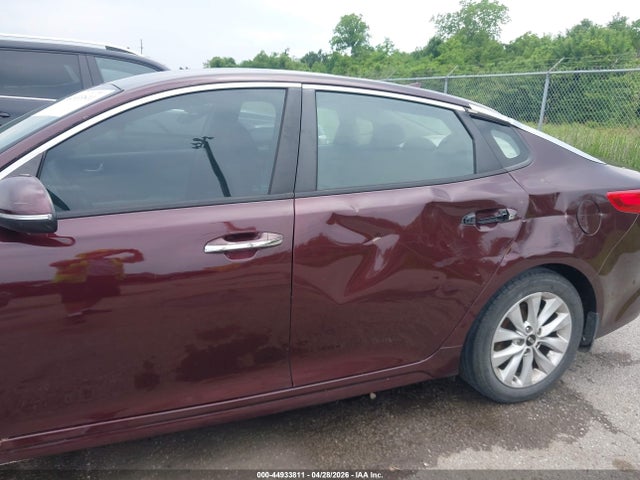 2017 Kia Optima Lx მანქანა იყიდება აუქციონზე, vin: 5XXGT4L34HG177292, აუქციონის ნომერი: 44933811