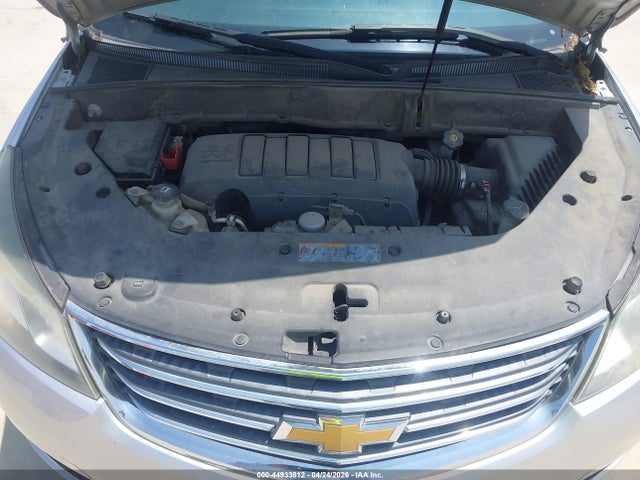 44933812 :رقم المزاد ، 1GNKRGKD6HJ350642 vin ، 2017 Chevrolet Traverse 1lt مزاد بيع