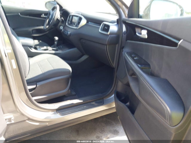 Продаж на аукціоні авто 2019 Kia Sorento 2.4l L, vin: 5XYPG4A3XKG504398, номер лоту: 44933814