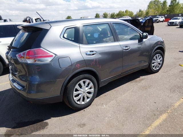 2015 Nissan Rogue S მანქანა იყიდება აუქციონზე, vin: KNMAT2MV7FP537803, აუქციონის ნომერი: 44933826