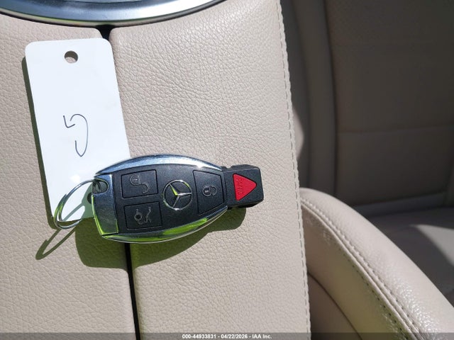 44933831 :رقم المزاد ، 55SWF4KB2FU033525 vin ، 2015 Mercedes-benz C 300 Luxury 4matic مزاد بيع