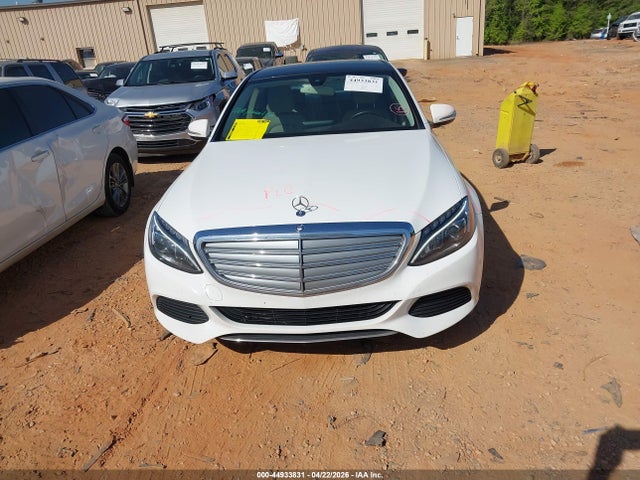 44933831 :رقم المزاد ، 55SWF4KB2FU033525 vin ، 2015 Mercedes-benz C 300 Luxury 4matic مزاد بيع
