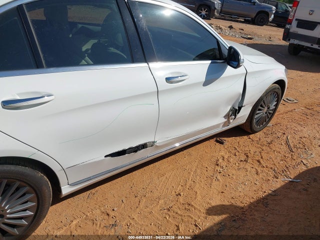 44933831 :رقم المزاد ، 55SWF4KB2FU033525 vin ، 2015 Mercedes-benz C 300 Luxury 4matic مزاد بيع