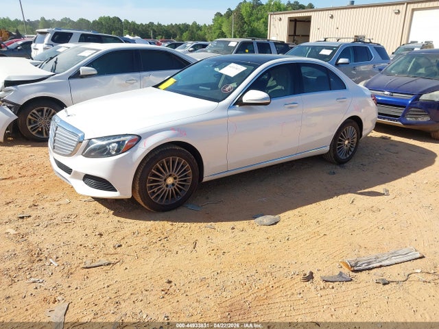 44933831 :رقم المزاد ، 55SWF4KB2FU033525 vin ، 2015 Mercedes-benz C 300 Luxury 4matic مزاد بيع