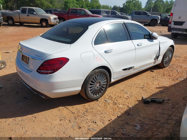 44933831 :رقم المزاد ، 55SWF4KB2FU033525 vin ، 2015 Mercedes-benz C 300 Luxury 4matic مزاد بيع