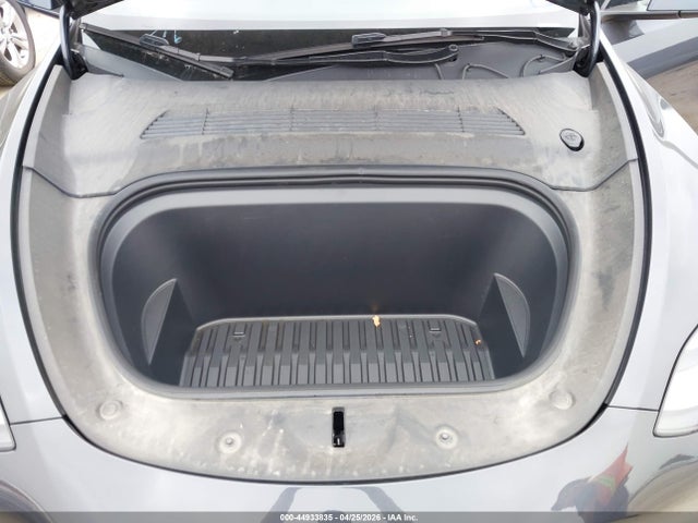Продажа на аукционе авто 2024 Tesla Model Y Long Range Dual Motor All-wheel Drive, vin: 7SAYGDEE8RA330753, номер лота: 44933835