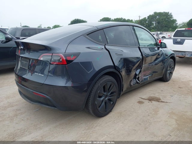 Продажа на аукционе авто 2024 Tesla Model Y Long Range Dual Motor All-wheel Drive, vin: 7SAYGDEE8RA330753, номер лота: 44933835