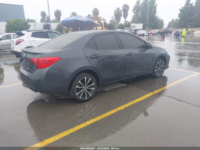 Toyota COROLLA SE 2017 5YFBURHE9HP710243 Image 4