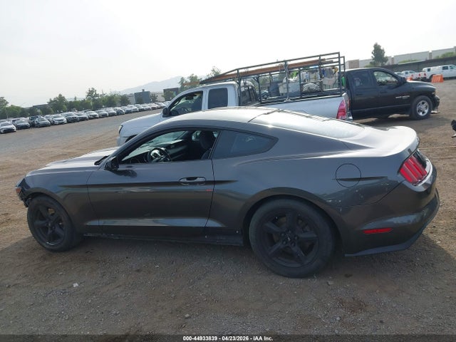 1FA6P8AM4H5275526 Ford Mustang V6