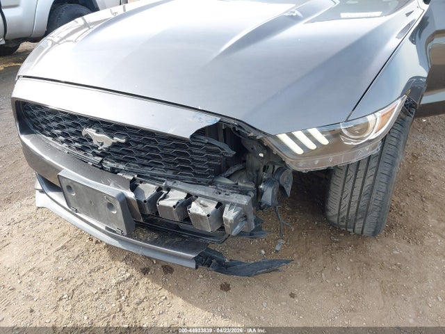 1FA6P8AM4H5275526 Ford Mustang V6