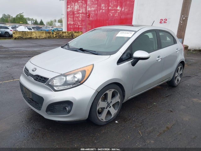 KIA Rio Sx 2014 KNADN5A33E6381983 Image 2