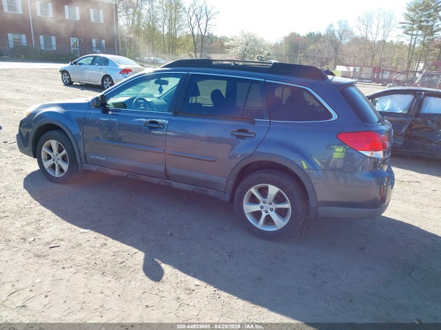 44933886 :رقم المزاد ، 4S4BRBCC9E3274332 vin ، 2014 Subaru Outback 2.5i Premium مزاد بيع