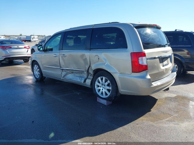 2016 Chrysler Town & Country Touring მანქანა იყიდება აუქციონზე, vin: 2C4RC1BG6GR255170, აუქციონის ნომერი: 44933909