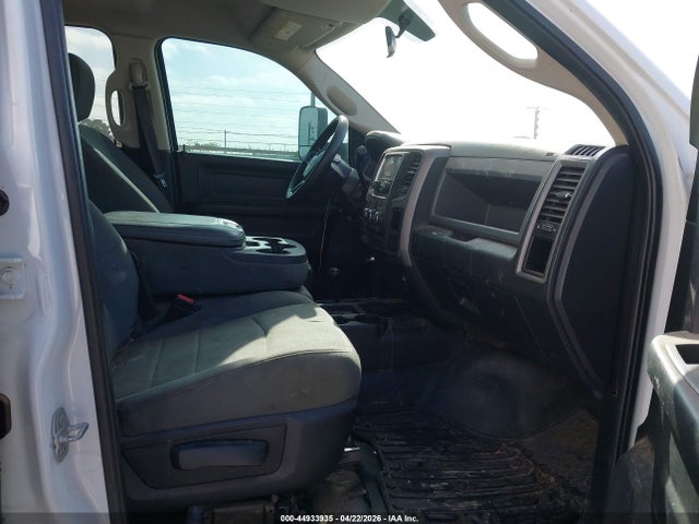 2017 Ram 2500 Tradesman  4x4 6'4 Box მანქანა იყიდება აუქციონზე, vin: 3C6UR5CJ2HG685058, აუქციონის ნომერი: 44933935