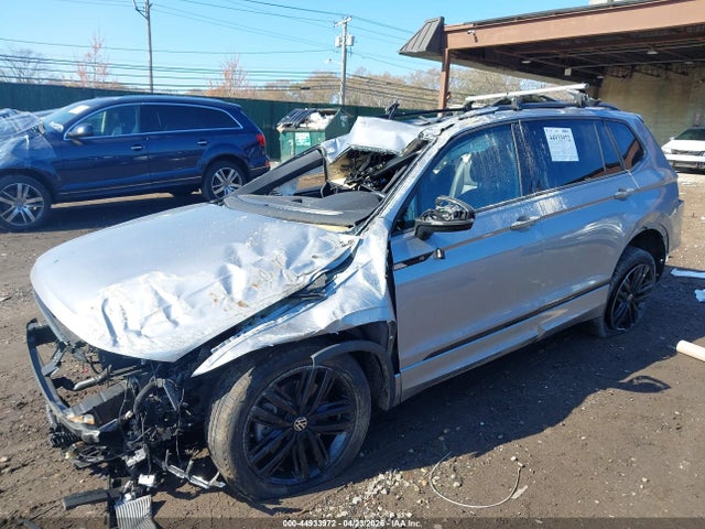 Aukcja sprzedaży 2022 Volkswagen Tiguan 2.0t Se R-line Black, vin: 3VV8B7AXXNM044319, numer aukcji: 44933972