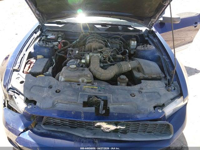 2010 Ford Mustang V6/v6 Premium მანქანა იყიდება აუქციონზე, vin: 1ZVBP8AN8A5134284, აუქციონის ნომერი: 44934009
