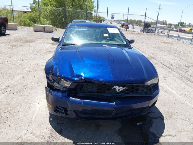 2010 Ford Mustang V6/v6 Premium მანქანა იყიდება აუქციონზე, vin: 1ZVBP8AN8A5134284, აუქციონის ნომერი: 44934009