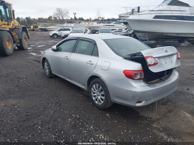 Продажа на аукционе авто 2013 Toyota Corolla Le, vin: 2T1BU4EE2DC033893, номер лота: 44934030