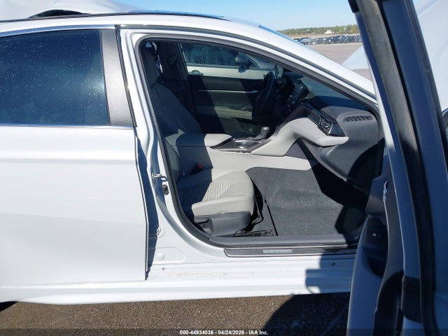 Продажа на аукционе авто 2024 Toyota Camry Se, vin: 4T1T11BK5RU119033, номер лота: 44934036