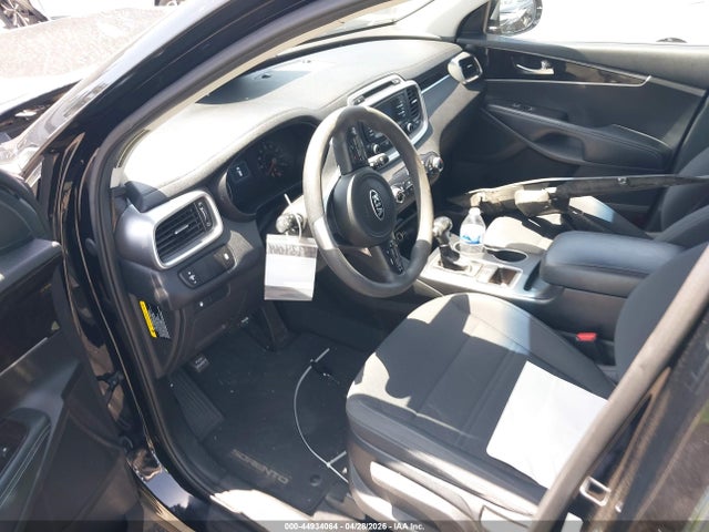 Auction sale of the 2017 Kia Sorento 3.3l Lx, vin: 5XYPG4A54HG202227, lot number: 44934064