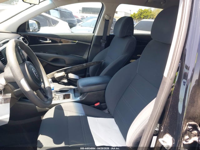Auction sale of the 2017 Kia Sorento 3.3l Lx, vin: 5XYPG4A54HG202227, lot number: 44934064