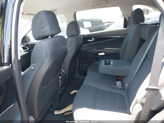 Auction sale of the 2017 Kia Sorento 3.3l Lx, vin: 5XYPG4A54HG202227, lot number: 44934064